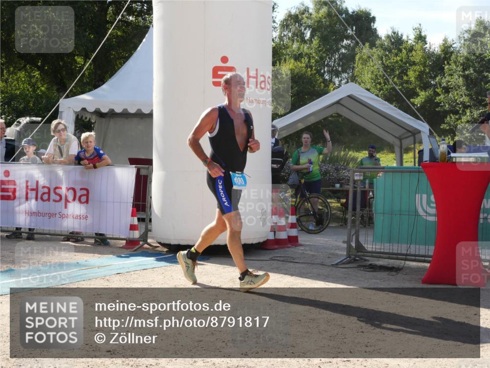 07.09.2025 - 19. Norderstedt Triathlon Zöllner http://msf.ph/oto/8791817 07.09.2025 16:07:47 Ziel 400 meine-sportfotos.de