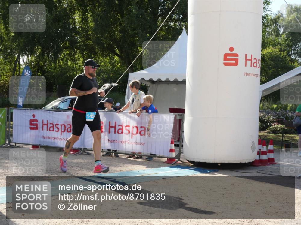 07.09.2025 - 19. Norderstedt Triathlon Zöllner http://msf.ph/oto/8791835 07.09.2025 16:08:37 Ziel 1459 meine-sportfotos.de
