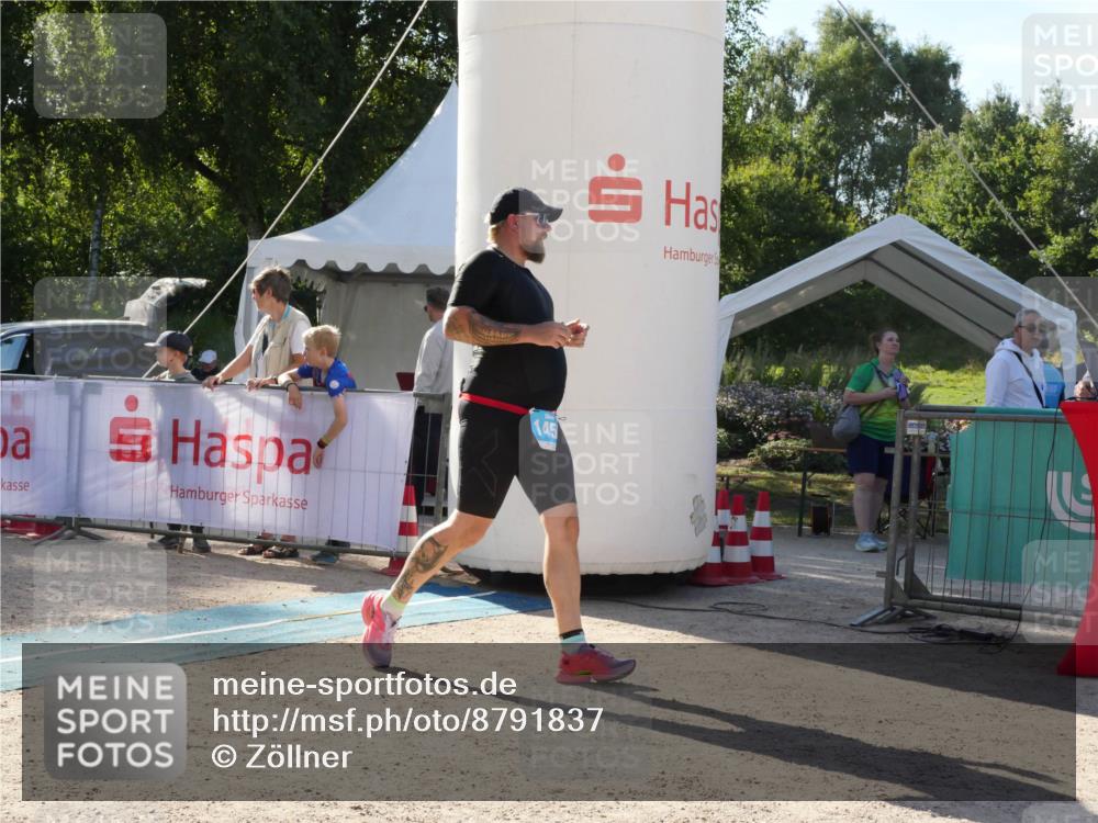 07.09.2025 - 19. Norderstedt Triathlon Zöllner http://msf.ph/oto/8791837 07.09.2025 16:08:38 Ziel 1459 meine-sportfotos.de