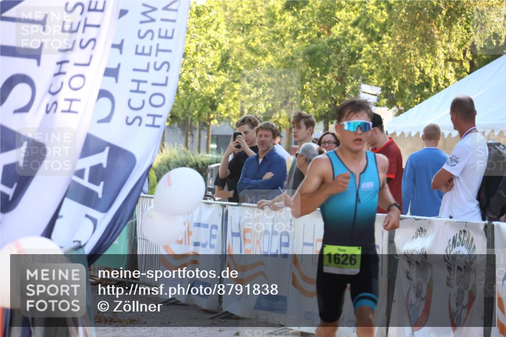 07.09.2025 - 19. Norderstedt Triathlon Zöllner http://msf.ph/oto/8791838 07.09.2025 16:34:15 Ziel 1626 meine-sportfotos.de