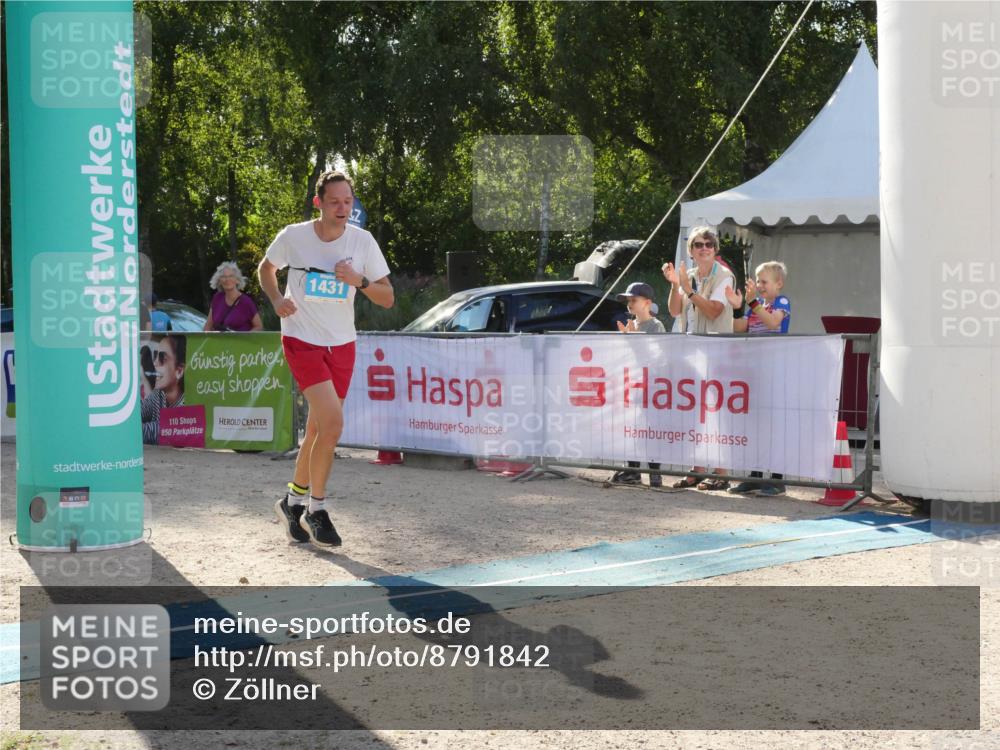 07.09.2025 - 19. Norderstedt Triathlon Zöllner http://msf.ph/oto/8791842 07.09.2025 16:08:56 Ziel 1431 meine-sportfotos.de