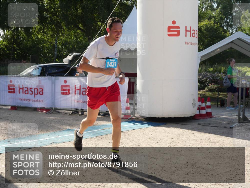 07.09.2025 - 19. Norderstedt Triathlon Zöllner http://msf.ph/oto/8791856 07.09.2025 16:08:58 Ziel 1431 meine-sportfotos.de