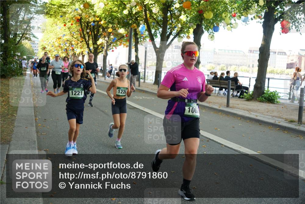 07.09.2025 - BARMER Alsterlauf Yannick Fuchs http://msf.ph/oto/8791860 07.09.2025 11:39:02 Laufen 1074, 1078, 1221, 1220, 106 meine-sportfotos.de