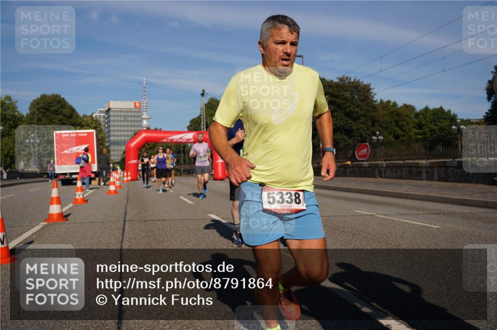 07.09.2025 - BARMER Alsterlauf Yannick Fuchs http://msf.ph/oto/8791864 07.09.2025 09:42:03 Laufen 5338 meine-sportfotos.de