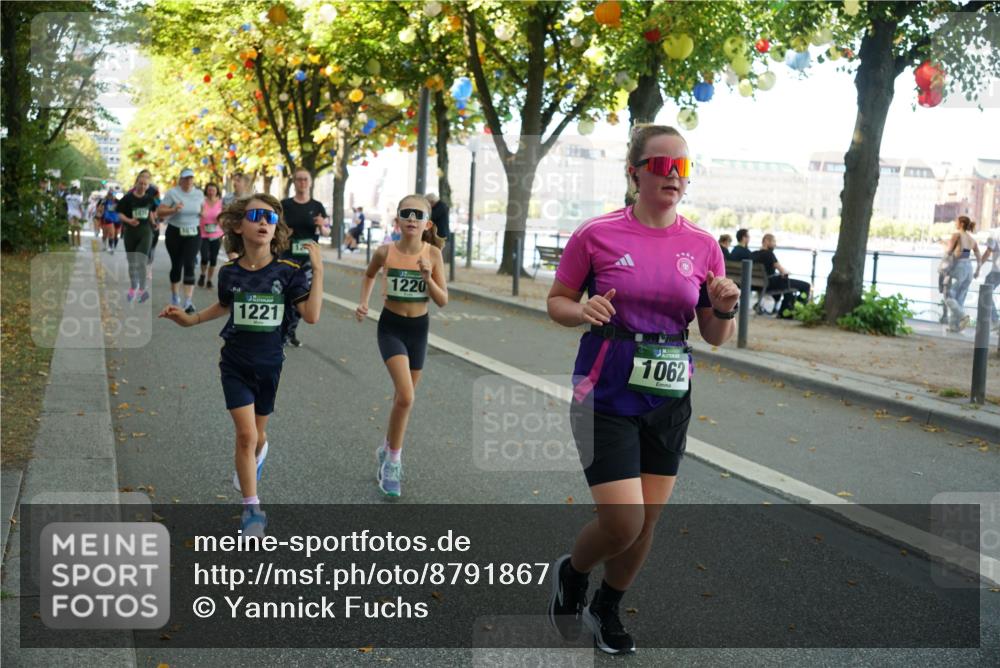 07.09.2025 - BARMER Alsterlauf Yannick Fuchs http://msf.ph/oto/8791867 07.09.2025 11:39:02 Laufen 1475, 1221, 1220, 1062 meine-sportfotos.de