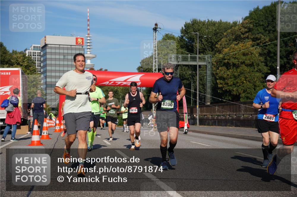 07.09.2025 - BARMER Alsterlauf Yannick Fuchs http://msf.ph/oto/8791874 07.09.2025 09:44:10 Laufen 1, 5063, 2416, 8200, 2681 meine-sportfotos.de