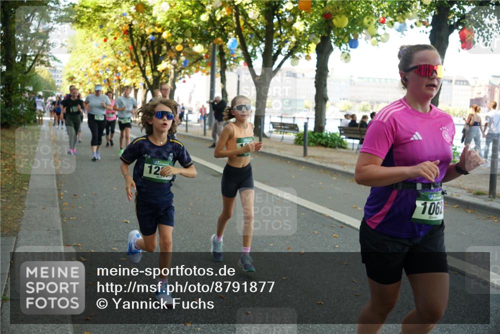 07.09.2025 - BARMER Alsterlauf Yannick Fuchs http://msf.ph/oto/8791877 07.09.2025 11:39:02 Laufen 12, 106 meine-sportfotos.de