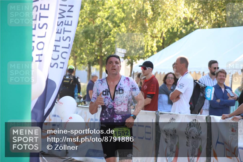 07.09.2025 - 19. Norderstedt Triathlon Zöllner http://msf.ph/oto/8791886 07.09.2025 16:34:26 Ziel 1552 meine-sportfotos.de
