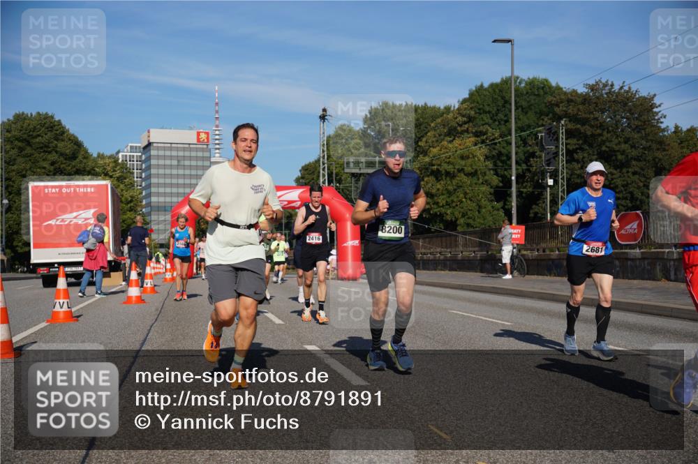 07.09.2025 - BARMER Alsterlauf Yannick Fuchs http://msf.ph/oto/8791891 07.09.2025 09:44:11 Laufen 2165, 2416, 8200, 2681 meine-sportfotos.de