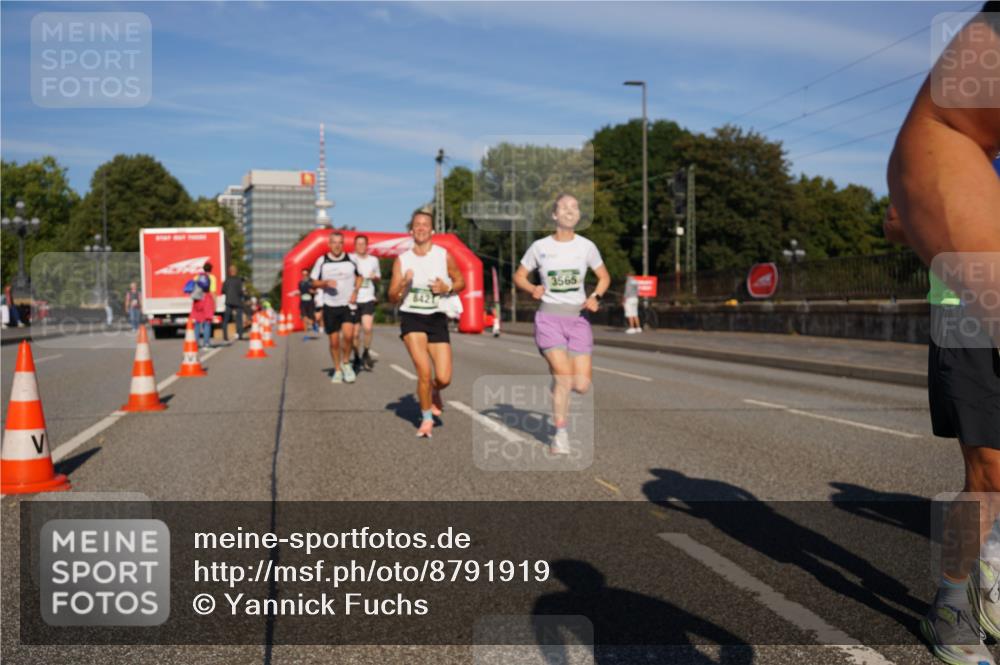 07.09.2025 - BARMER Alsterlauf Yannick Fuchs http://msf.ph/oto/8791919 07.09.2025 09:42:09 Laufen 8421, 3565 meine-sportfotos.de