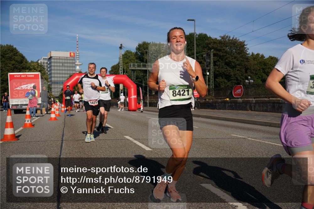 07.09.2025 - BARMER Alsterlauf Yannick Fuchs http://msf.ph/oto/8791949 07.09.2025 09:42:10 Laufen 5825, 36, 8421, 3 meine-sportfotos.de