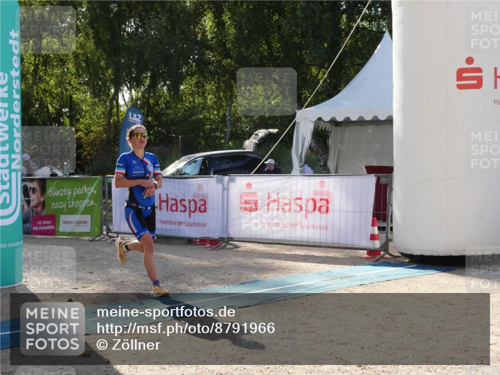 07.09.2025 - 19. Norderstedt Triathlon Zöllner http://msf.ph/oto/8791966 07.09.2025 16:12:08 Ziel 478 meine-sportfotos.de