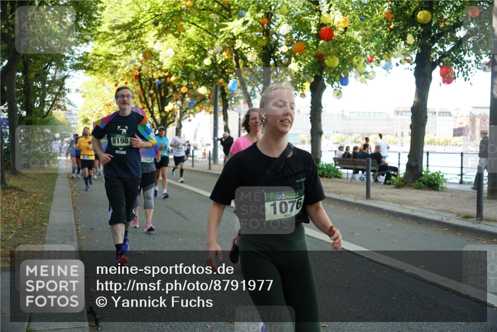 07.09.2025 - BARMER Alsterlauf Yannick Fuchs http://msf.ph/oto/8791977 07.09.2025 11:39:07 Laufen 8198, 039, 36, 1076 meine-sportfotos.de