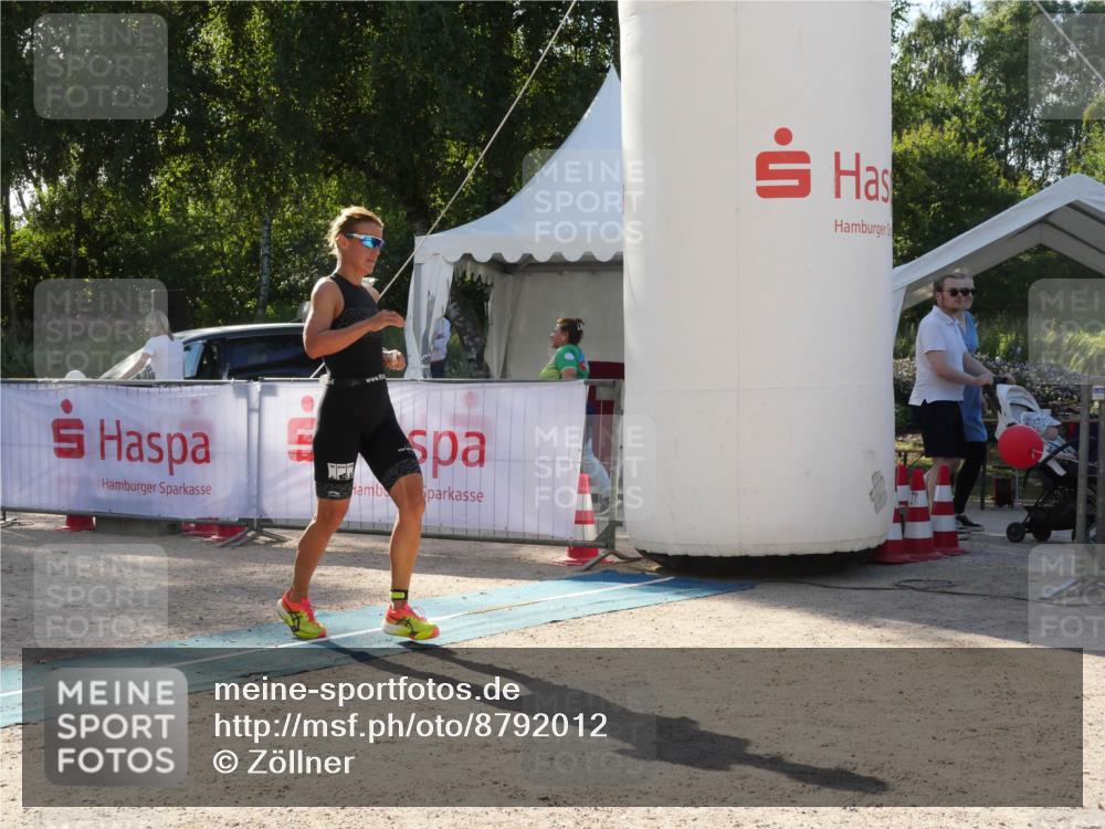 07.09.2025 - 19. Norderstedt Triathlon Zöllner http://msf.ph/oto/8792012 07.09.2025 16:13:57 Ziel 469, 1503 meine-sportfotos.de