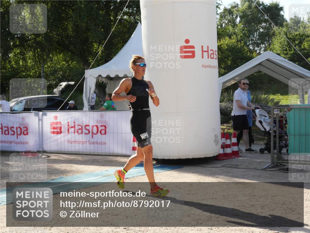 07.09.2025 - 19. Norderstedt Triathlon Zöllner http://msf.ph/oto/8792017 07.09.2025 16:13:57 Ziel 469, 1503 meine-sportfotos.de