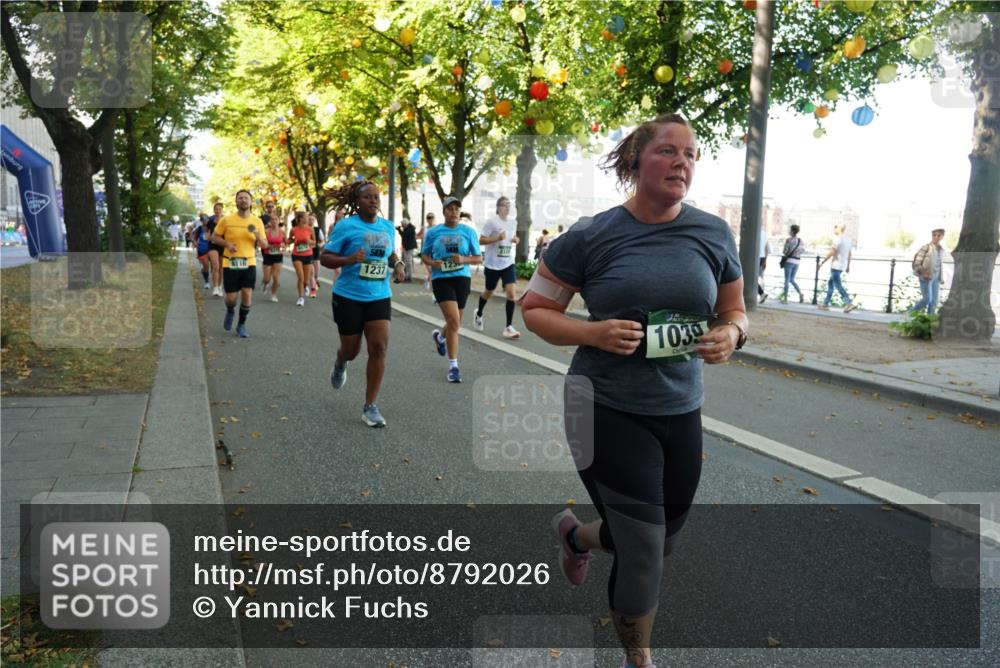 07.09.2025 - BARMER Alsterlauf Yannick Fuchs http://msf.ph/oto/8792026 07.09.2025 11:39:10 Laufen 5, 8116, 123, 1237, 1030 meine-sportfotos.de