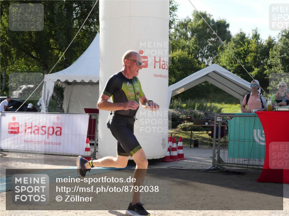 07.09.2025 - 19. Norderstedt Triathlon Zöllner http://msf.ph/oto/8792038 07.09.2025 16:15:46 Ziel 1483 meine-sportfotos.de