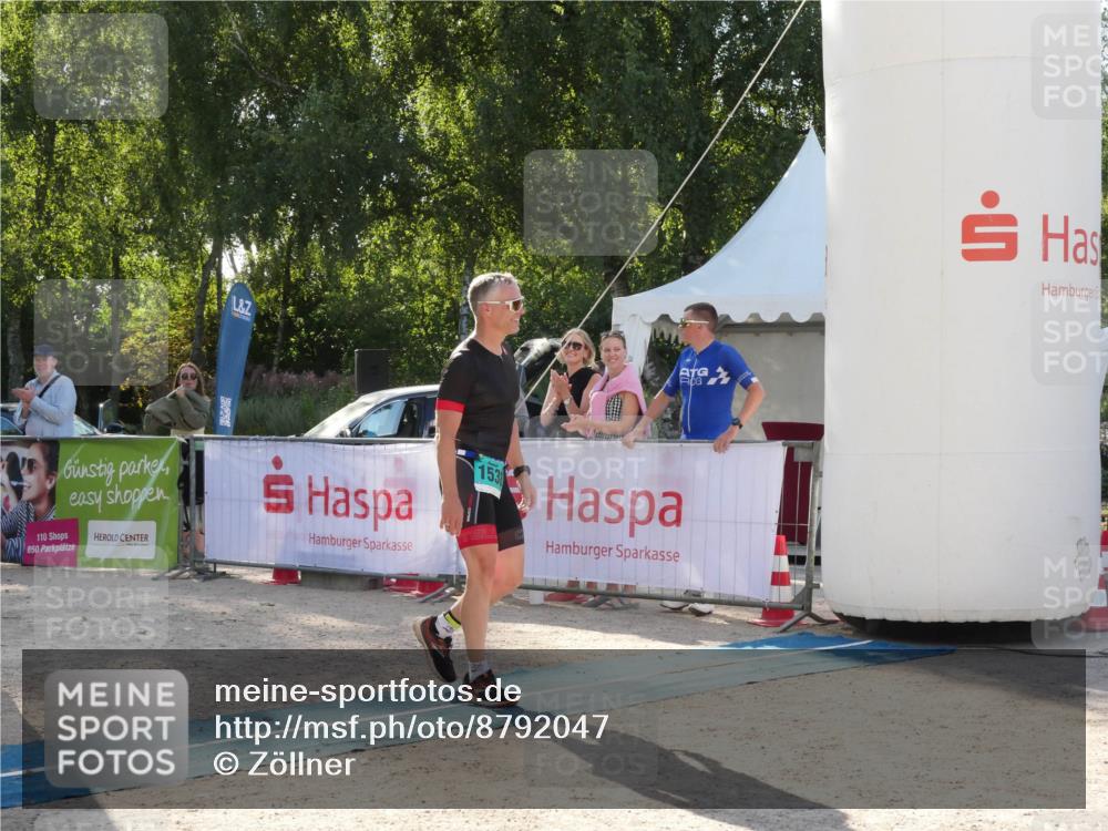 07.09.2025 - 19. Norderstedt Triathlon Zöllner http://msf.ph/oto/8792047 07.09.2025 16:16:55 Ziel 1538 meine-sportfotos.de