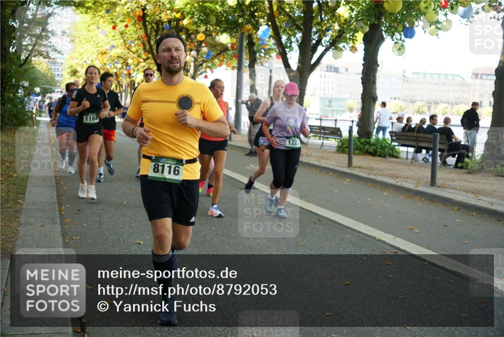 07.09.2025 - BARMER Alsterlauf Yannick Fuchs http://msf.ph/oto/8792053 07.09.2025 11:39:12 Laufen 1184, 8116, 122 meine-sportfotos.de