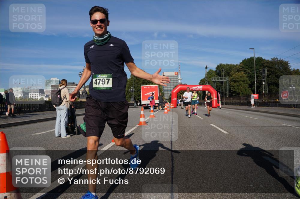 07.09.2025 - BARMER Alsterlauf Yannick Fuchs http://msf.ph/oto/8792069 07.09.2025 09:42:15 Laufen 4797 meine-sportfotos.de