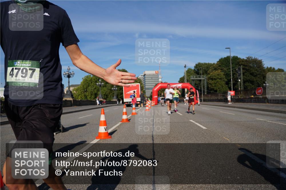 07.09.2025 - BARMER Alsterlauf Yannick Fuchs http://msf.ph/oto/8792083 07.09.2025 09:42:15 Laufen 36, 4797 meine-sportfotos.de