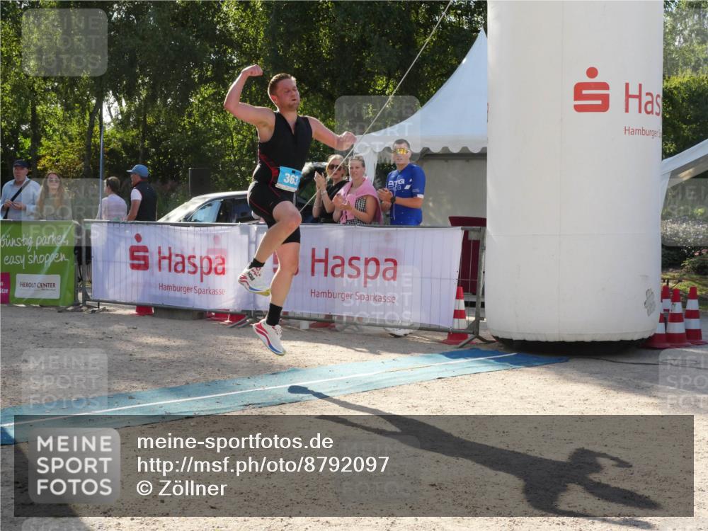 07.09.2025 - 19. Norderstedt Triathlon Zöllner http://msf.ph/oto/8792097 07.09.2025 16:17:40 Ziel 363 meine-sportfotos.de