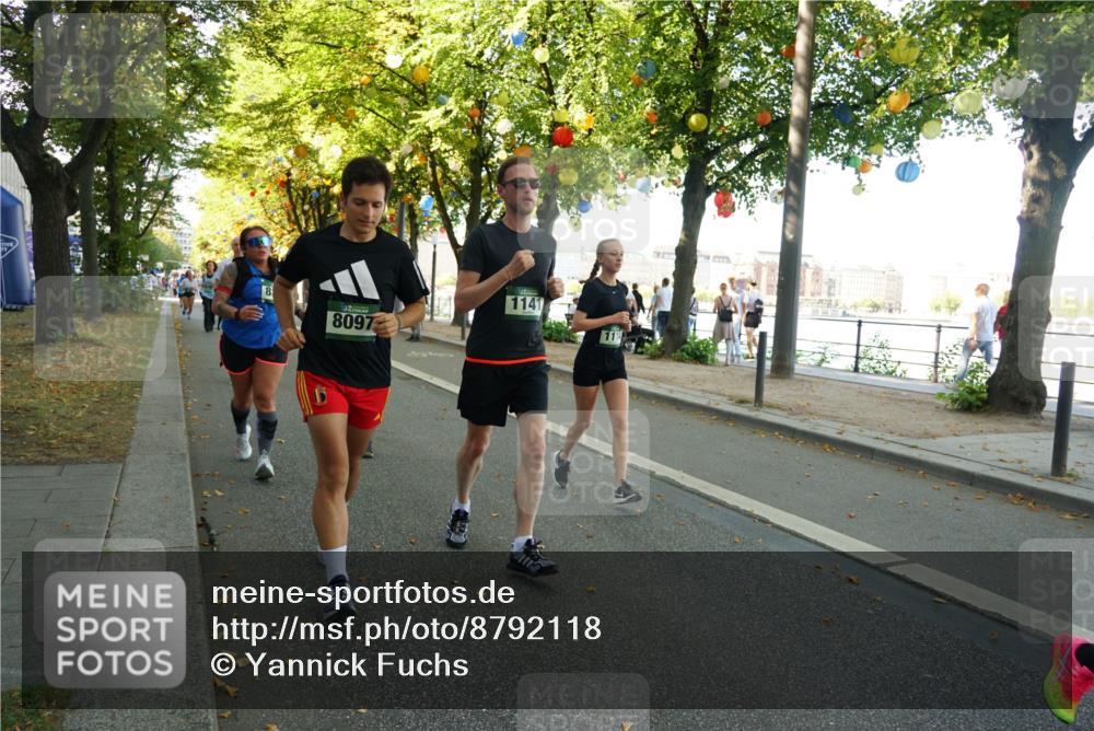 07.09.2025 - BARMER Alsterlauf Yannick Fuchs http://msf.ph/oto/8792118 07.09.2025 11:39:15 Laufen 8097, 1141, 111 meine-sportfotos.de