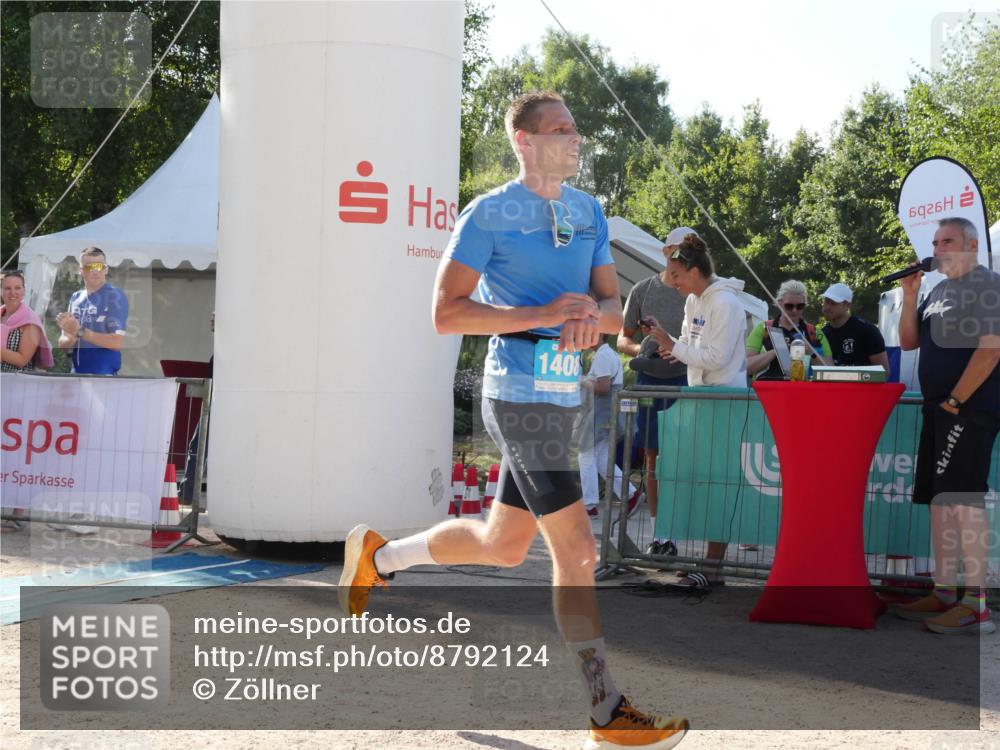 07.09.2025 - 19. Norderstedt Triathlon Zöllner http://msf.ph/oto/8792124 07.09.2025 16:19:54 Ziel 1408 meine-sportfotos.de