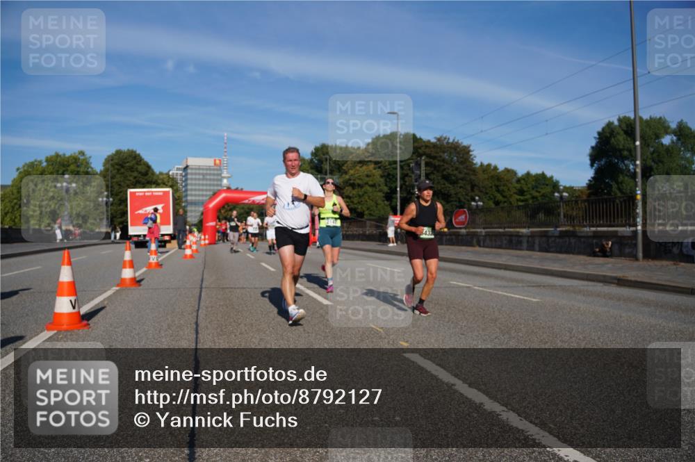 07.09.2025 - BARMER Alsterlauf Yannick Fuchs http://msf.ph/oto/8792127 07.09.2025 09:42:17 Laufen 2147, 8432 meine-sportfotos.de