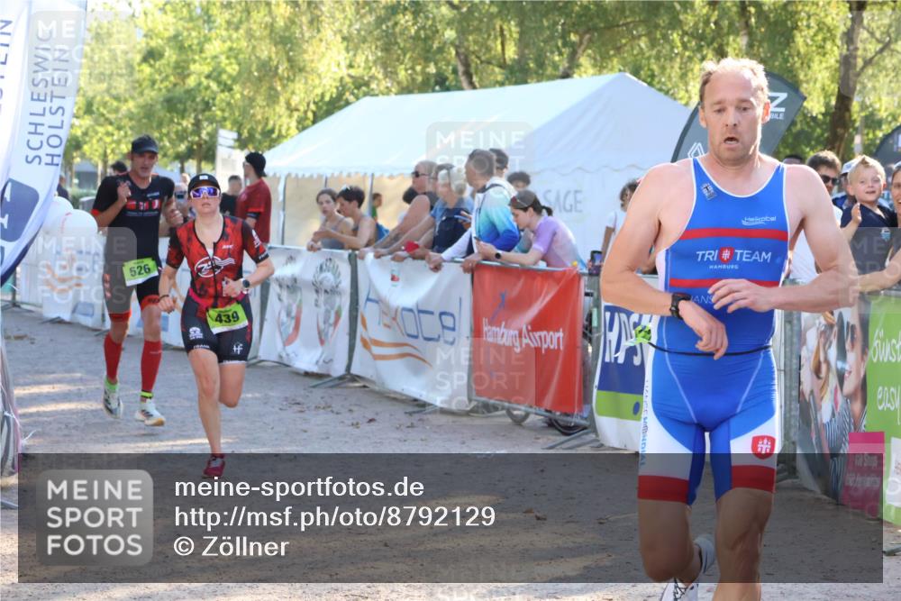07.09.2025 - 19. Norderstedt Triathlon Zöllner http://msf.ph/oto/8792129 07.09.2025 16:35:44 Ziel 439, 526, 1600 meine-sportfotos.de