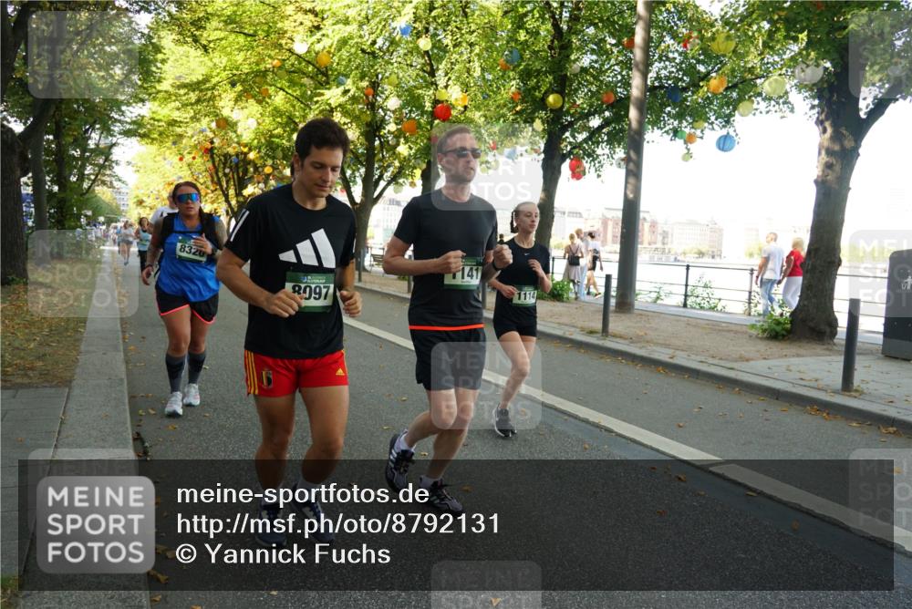 07.09.2025 - BARMER Alsterlauf Yannick Fuchs http://msf.ph/oto/8792131 07.09.2025 11:39:16 Laufen 8320, 8097, 141, 1114 meine-sportfotos.de