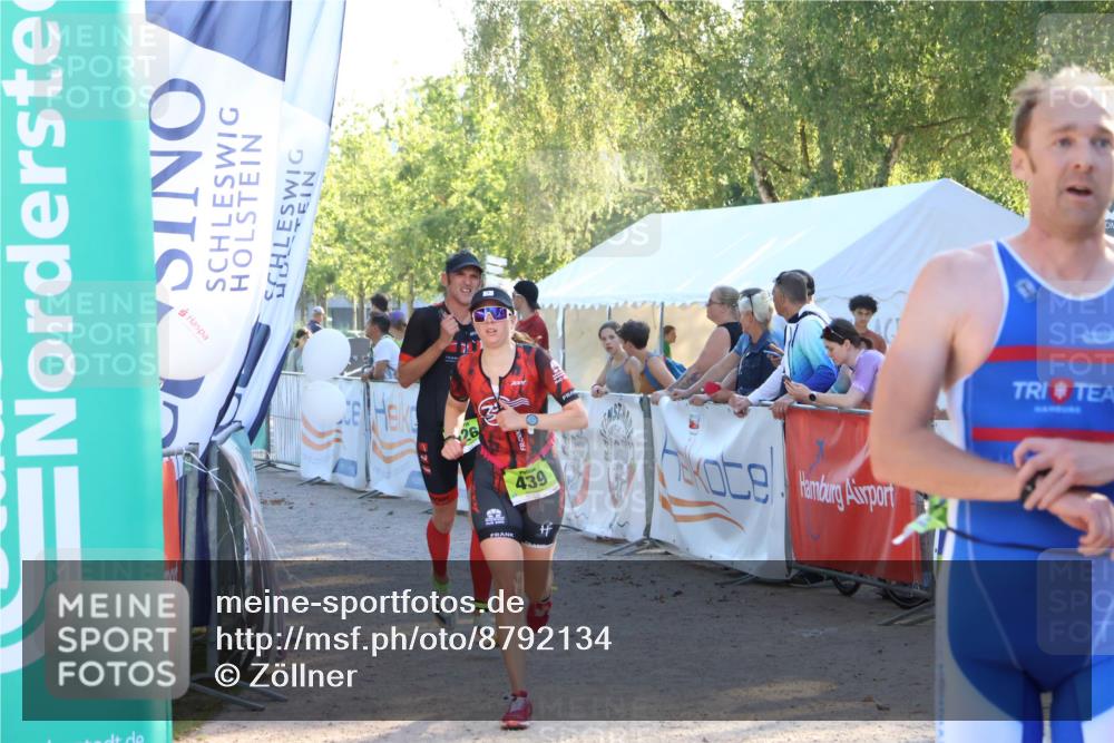 07.09.2025 - 19. Norderstedt Triathlon Zöllner http://msf.ph/oto/8792134 07.09.2025 16:35:44 Ziel 439, 526, 1600 meine-sportfotos.de