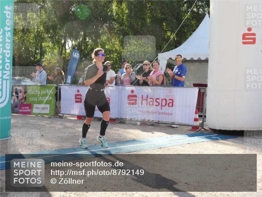 07.09.2025 - 19. Norderstedt Triathlon Zöllner http://msf.ph/oto/8792149 07.09.2025 16:20:15 Ziel 1414 meine-sportfotos.de