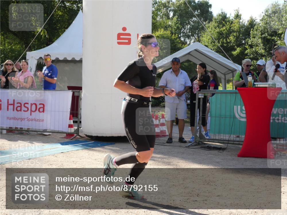 07.09.2025 - 19. Norderstedt Triathlon Zöllner http://msf.ph/oto/8792155 07.09.2025 16:20:16 Ziel 450, 1414 meine-sportfotos.de