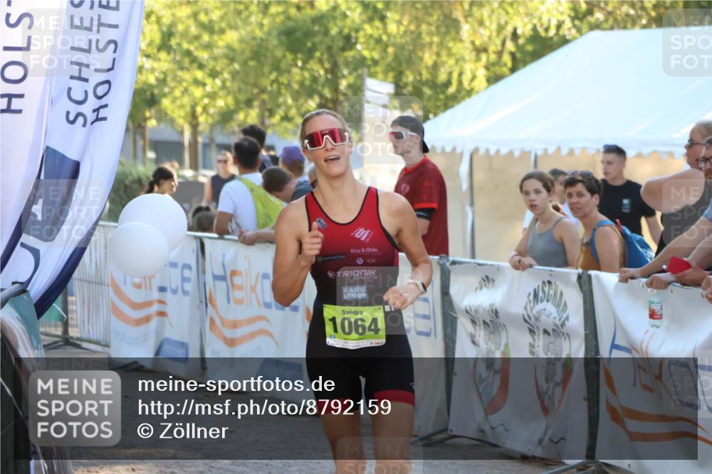 07.09.2025 - 19. Norderstedt Triathlon Zöllner http://msf.ph/oto/8792159 07.09.2025 16:35:51 Ziel 439, 526, 1064 meine-sportfotos.de