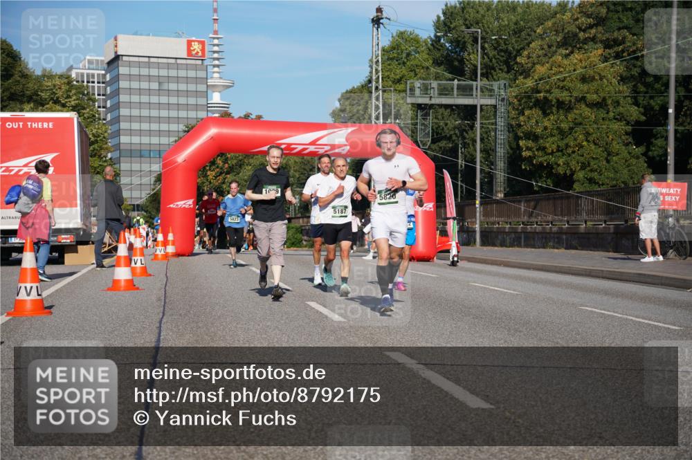 07.09.2025 - BARMER Alsterlauf Yannick Fuchs http://msf.ph/oto/8792175 07.09.2025 09:42:19 Laufen 5823, 1009, 5187, 5820 meine-sportfotos.de