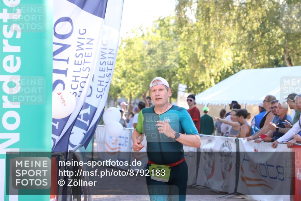 07.09.2025 - 19. Norderstedt Triathlon Zöllner http://msf.ph/oto/8792183 07.09.2025 16:35:58 Ziel 531, 1064 meine-sportfotos.de