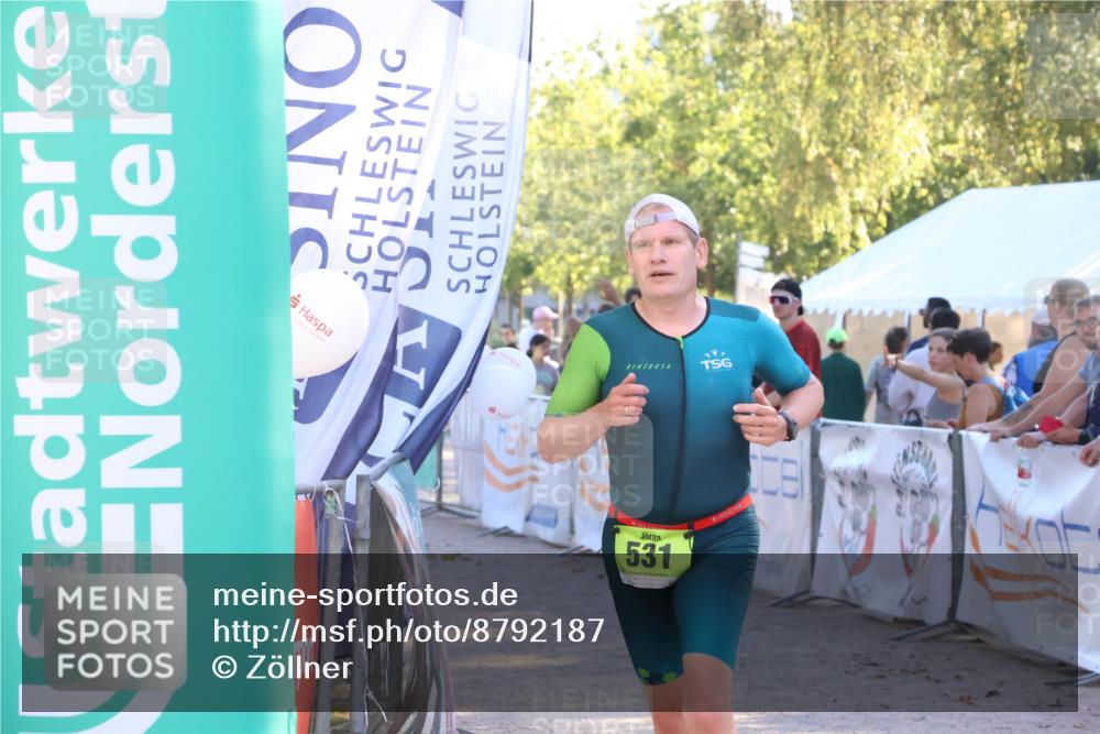 07.09.2025 - 19. Norderstedt Triathlon Zöllner http://msf.ph/oto/8792187 07.09.2025 16:35:59 Ziel 531, 1064 meine-sportfotos.de