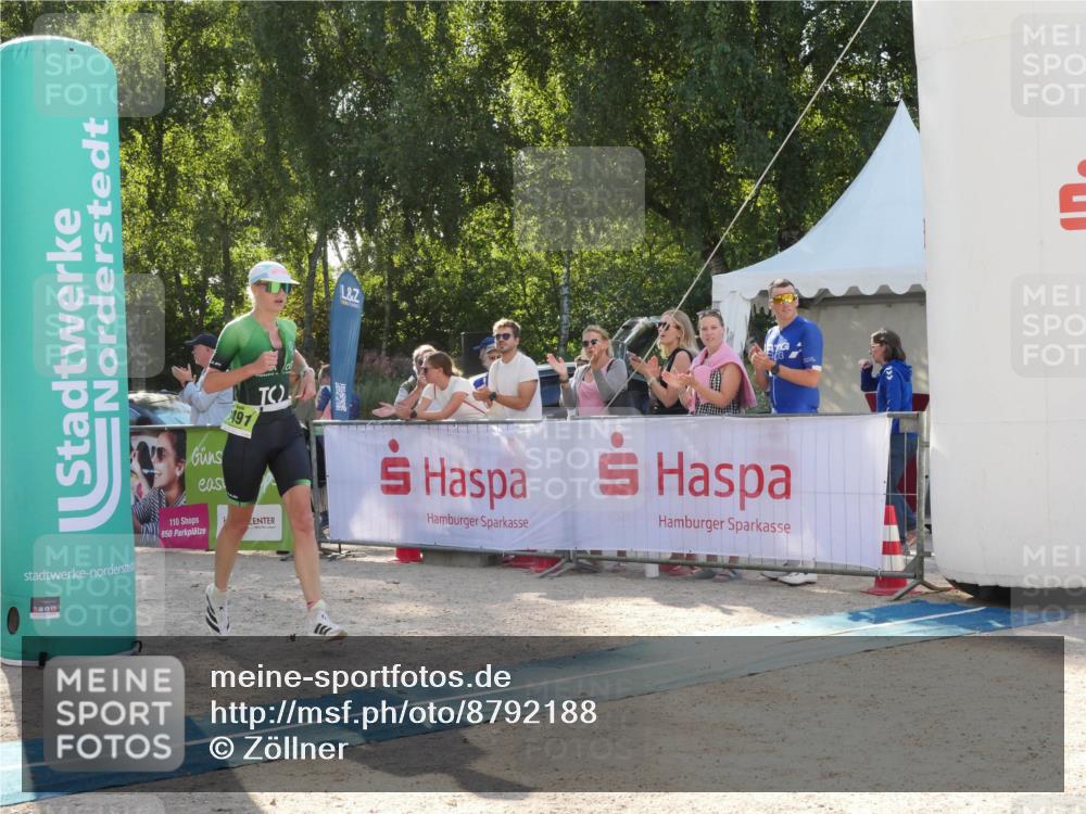 07.09.2025 - 19. Norderstedt Triathlon Zöllner http://msf.ph/oto/8792188 07.09.2025 16:20:51 Ziel 506, 1491 meine-sportfotos.de