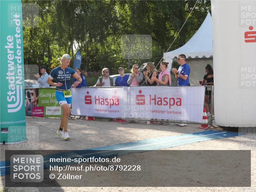 07.09.2025 - 19. Norderstedt Triathlon Zöllner http://msf.ph/oto/8792228 07.09.2025 16:21:39 Ziel 379, 442, 510 meine-sportfotos.de