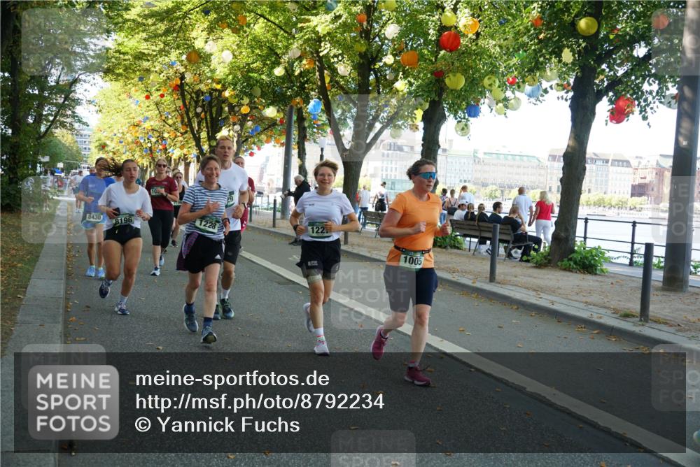 07.09.2025 - BARMER Alsterlauf Yannick Fuchs http://msf.ph/oto/8792234 07.09.2025 11:39:24 Laufen 8430, 8196, 1228, 122, 1005 meine-sportfotos.de