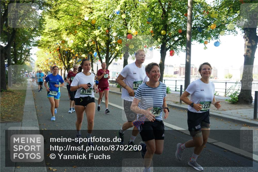 07.09.2025 - BARMER Alsterlauf Yannick Fuchs http://msf.ph/oto/8792260 07.09.2025 11:39:26 Laufen 8430, 8196, 1074, 122, 228, 227 meine-sportfotos.de