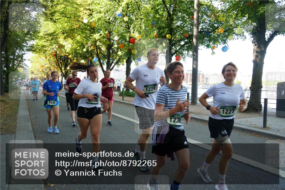 07.09.2025 - BARMER Alsterlauf Yannick Fuchs http://msf.ph/oto/8792265 07.09.2025 11:39:26 Laufen 8430, 1075, 074, 1229, 1228, 1227 meine-sportfotos.de