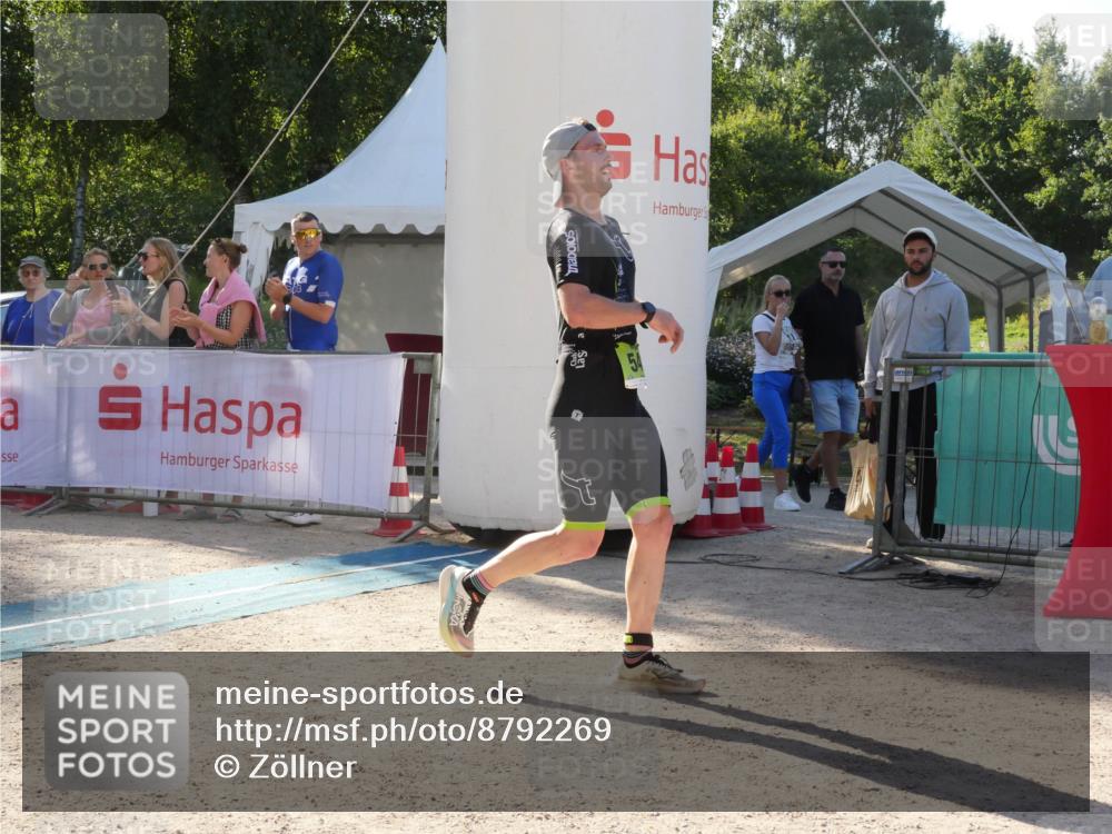 07.09.2025 - 19. Norderstedt Triathlon Zöllner http://msf.ph/oto/8792269 07.09.2025 16:22:04 Ziel 504, 522, 541 meine-sportfotos.de