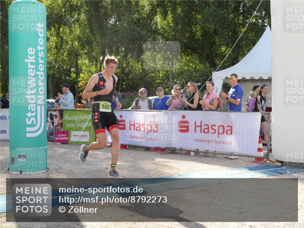07.09.2025 - 19. Norderstedt Triathlon Zöllner http://msf.ph/oto/8792273 07.09.2025 16:22:08 Ziel 522, 541 meine-sportfotos.de