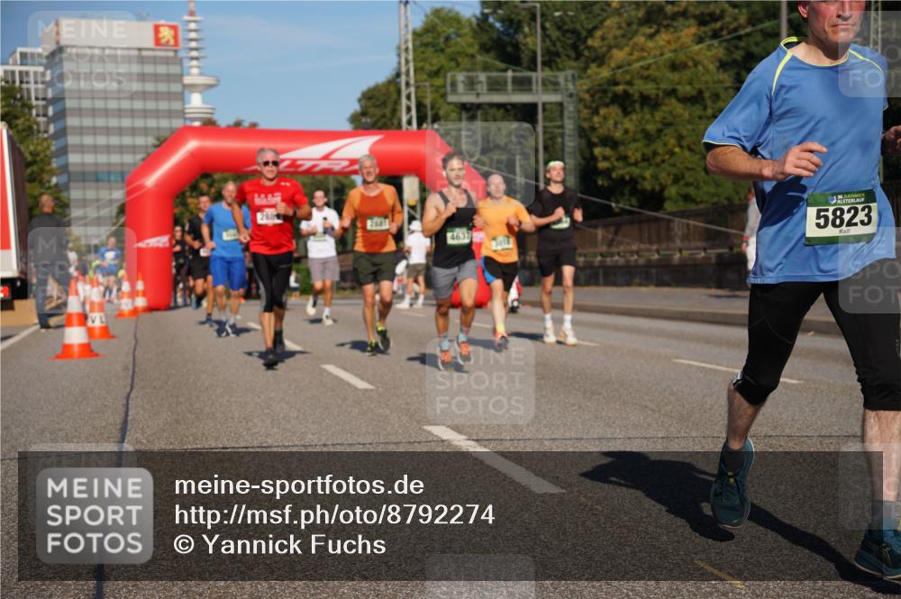 07.09.2025 - BARMER Alsterlauf Yannick Fuchs http://msf.ph/oto/8792274 07.09.2025 09:42:26 Laufen 288, 4637, 36, 5823 meine-sportfotos.de