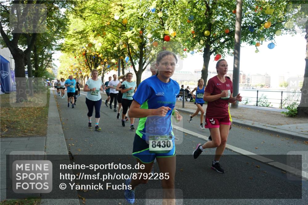 07.09.2025 - BARMER Alsterlauf Yannick Fuchs http://msf.ph/oto/8792285 07.09.2025 11:39:27 Laufen 123, 2926, 2927, 136, 8430, 1254 meine-sportfotos.de