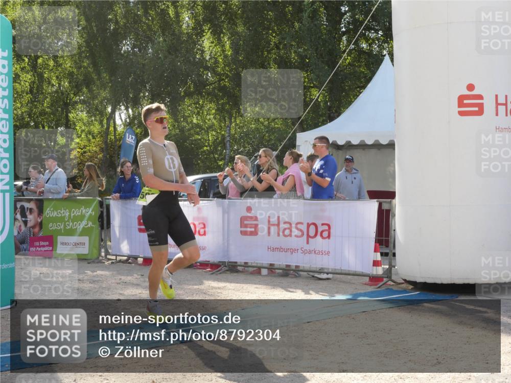 07.09.2025 - 19. Norderstedt Triathlon Zöllner http://msf.ph/oto/8792304 07.09.2025 16:23:07 Ziel 508, 539, 1500 meine-sportfotos.de