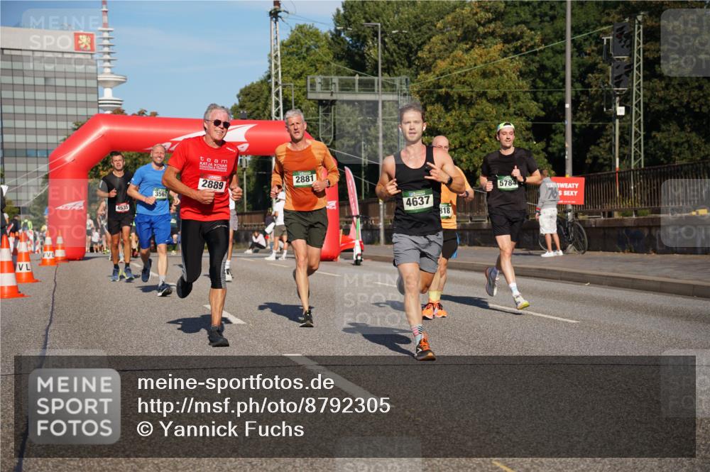 07.09.2025 - BARMER Alsterlauf Yannick Fuchs http://msf.ph/oto/8792305 07.09.2025 09:42:27 Laufen 4535, 3567, 2889, 2881, 4637, 818, 5784 meine-sportfotos.de