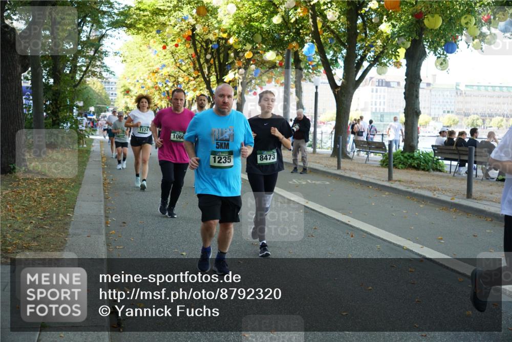 07.09.2025 - BARMER Alsterlauf Yannick Fuchs http://msf.ph/oto/8792320 07.09.2025 11:39:30 Laufen 1124, 1060, 5, 1235, 8473, 11111 meine-sportfotos.de